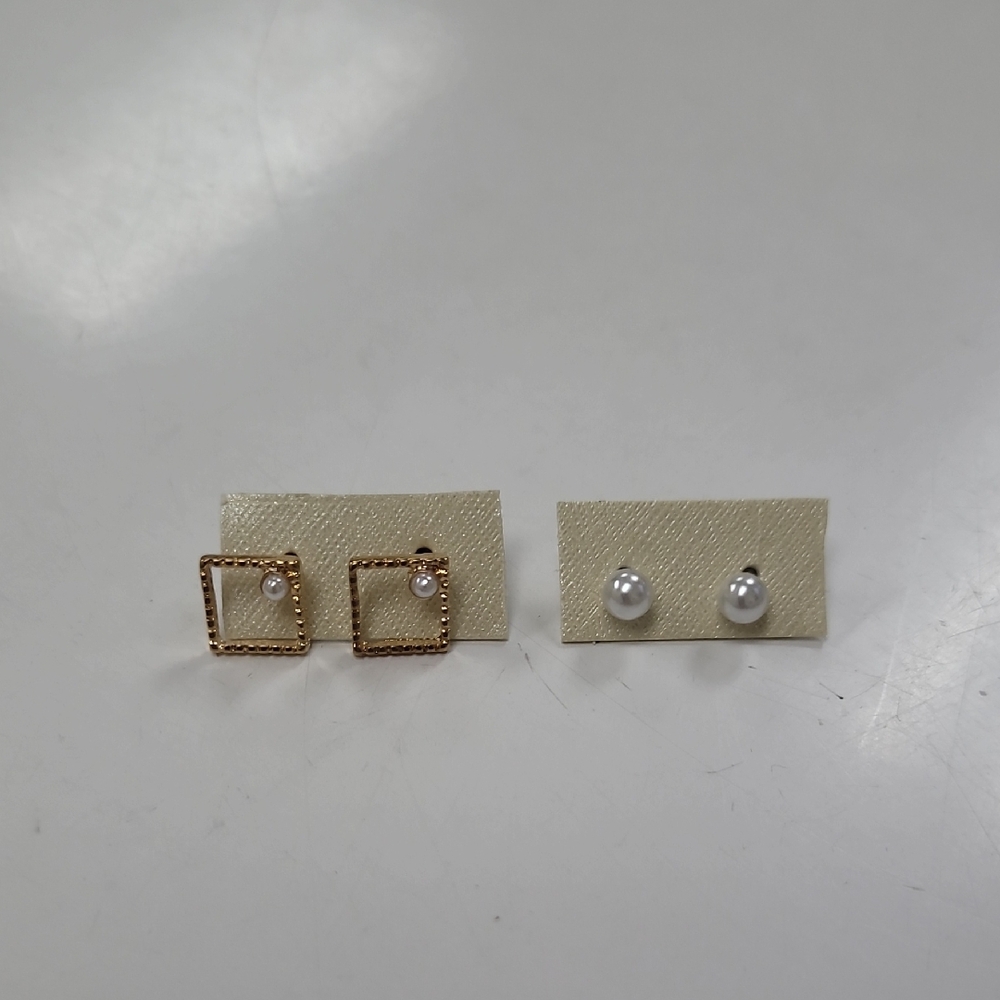 Elegant Gold and Silver Pearl Earrings Set